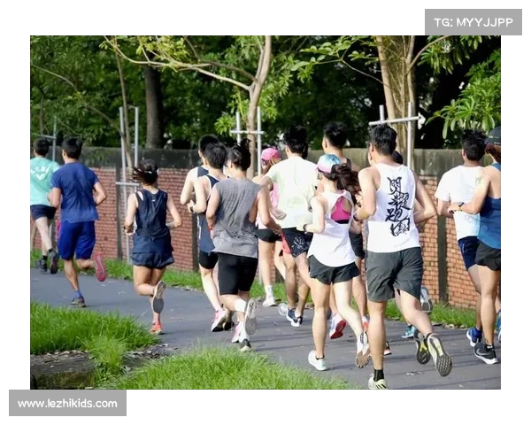 跑步膝伤康复训练指南引发百万关注 专家推荐科学恢复方法 跑步膝伤康复训练指南引发百万关注 专家推荐科学恢复方法